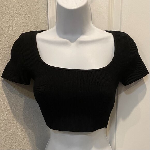 BABATON ARITZIA BLACE COMPRESSION RIBBED CROPPED SHORT SLEEVE TOP - Picture 5 of 8